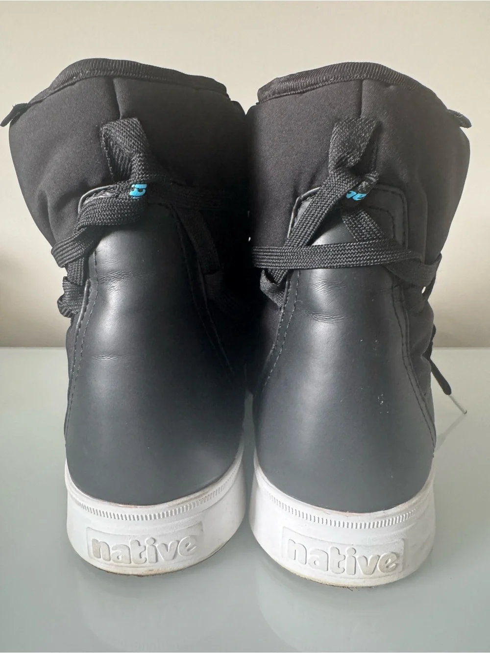 Native Man (Unisex) Black High-Top Sneaker Boot size 9Man 11 Woman’s